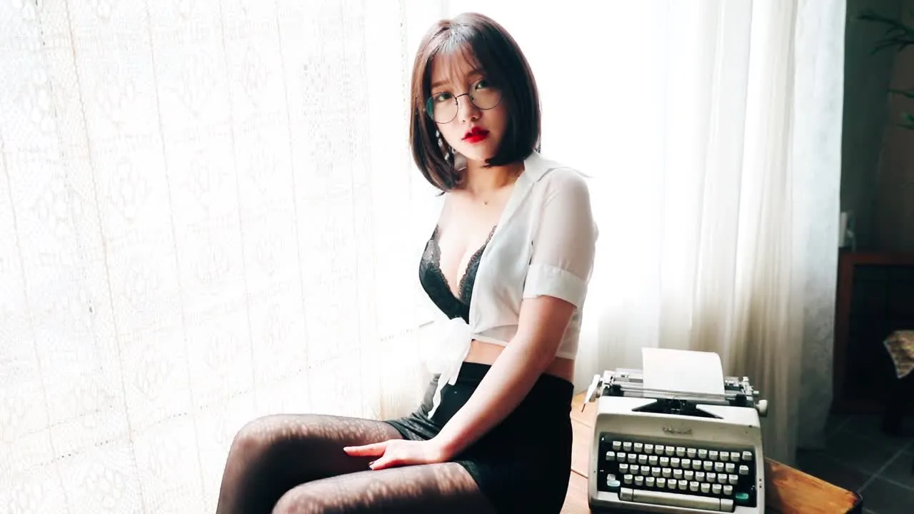 Son Ye-Eun: Bộ Lingerie Gravure Vids